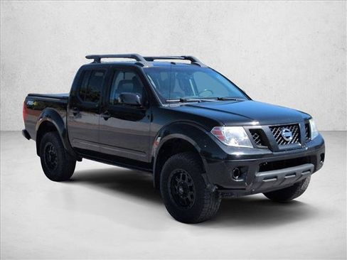 Used 2019 Nissan Frontier PRO-4X AWD/4WD image 2