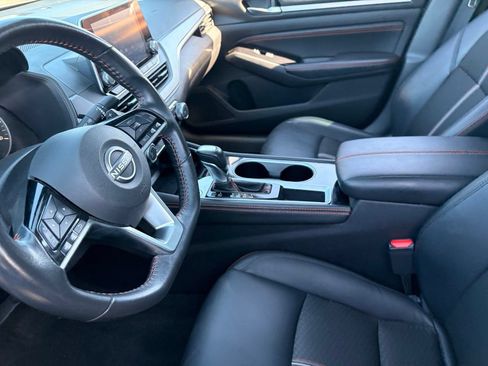Certified 2023 Nissan Altima 2.5 SR FWD image 19