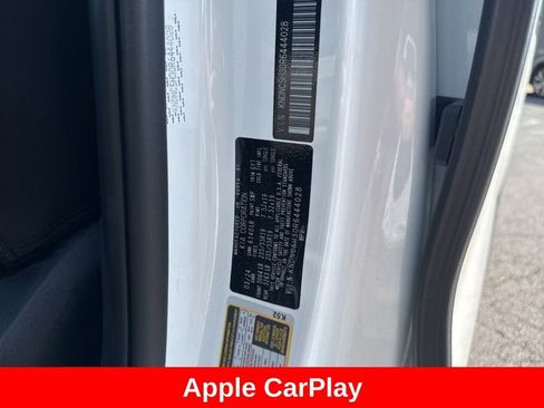 Used 2024 Kia Carnival EX FWD image 14
