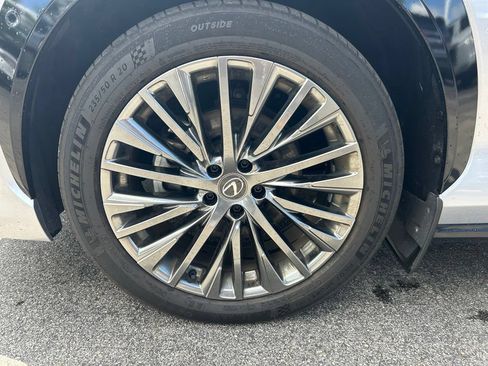 Certified 2023 Lexus RZ 450e Premium w/ Accessory Package (2T) AWD/4WD image 31