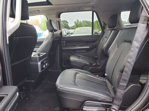 Used 2019 Ford Expedition Platinum AWD/4WD image 10
