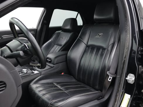Used 2021 Chrysler 300 S RWD image 28
