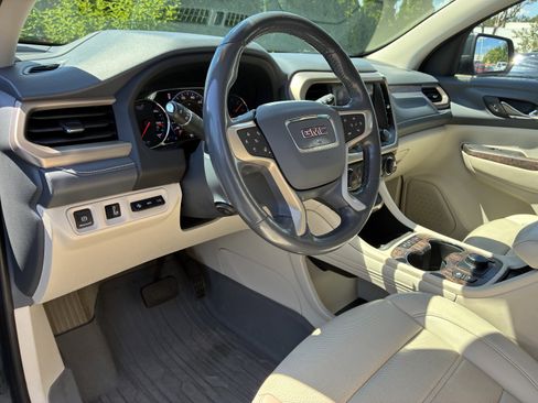Used 2021 GMC Acadia Denali w/ Denali Technology Package FWD image 23