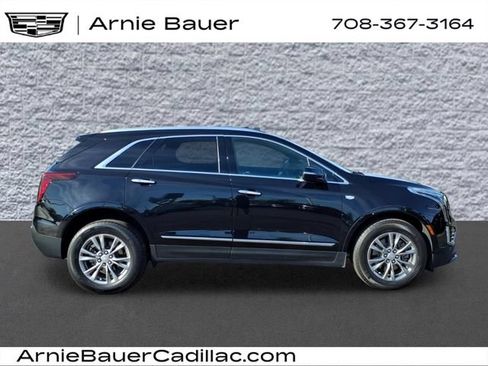 Used 2020 Cadillac XT5 Premium Luxury AWD/4WD image 4