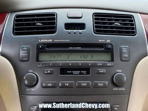 Used 2002 Lexus ES 330 FWD image 23