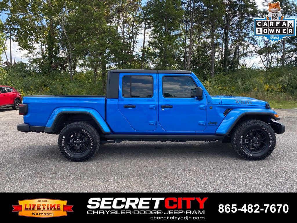 Used 2025 Jeep Gladiator Sport AWD/4WD image 4