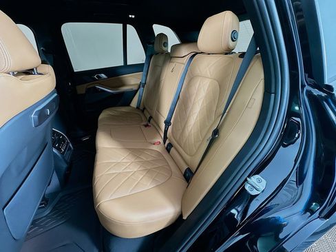 New 2026 BMW X5 xDrive40i w/ M Sport Package image 17