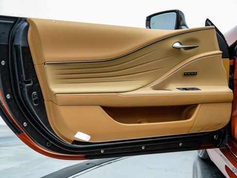 Used 2021 Lexus LC 500 Convertible w/ Touring Package RWD image 86