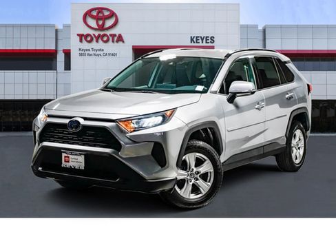 Certified 2019 Toyota RAV4 LE image 1