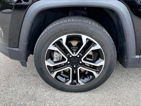 Used 2023 Jeep Compass Limited AWD/4WD image 13