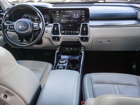 Used 2021 Kia Sorento S image 15
