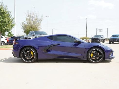 Used 2025 Chevrolet Corvette Stingray Preferred Cpe w/ Z51 Performance Package RWD image 10