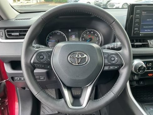 Used 2021 Toyota RAV4 XLE Premium AWD/4WD image 24