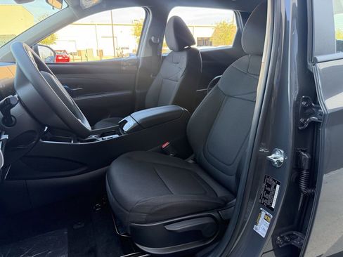 New 2026 Hyundai Tucson SE image 23