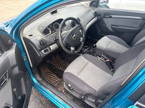 Used 2009 Chevrolet Aveo5 LT FWD image 12
