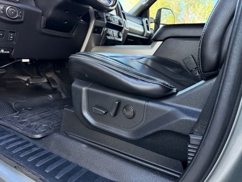 Used 2020 Ford F350 Lariat AWD/4WD image 36