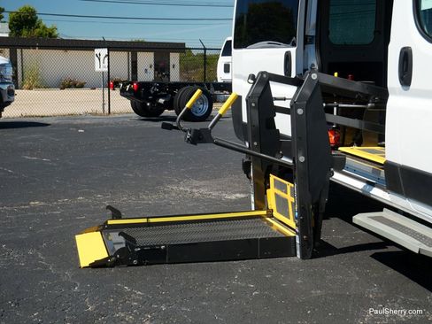 Used 2023 RAM ProMaster 2500 image 12