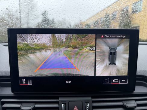 Used 2021 Audi Q5 e Premium Plus w/ Premium Plus Package image 21