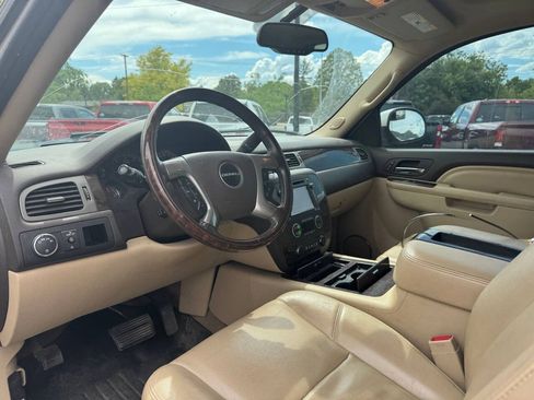 Used 2013 GMC Yukon XL Denali AWD/4WD image 11