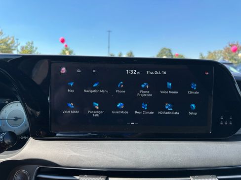 Used 2023 Hyundai Palisade Limited w/ Cargo Package image 14