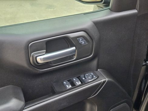 Certified 2025 GMC Sierra 1500 Pro w/ Pro Value Package image 12