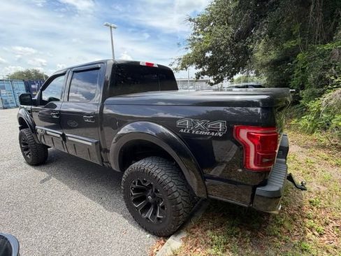 Used 2015 Ford F150 Lariat w/ Equipment Group 502A Luxury AWD/4WD image 4