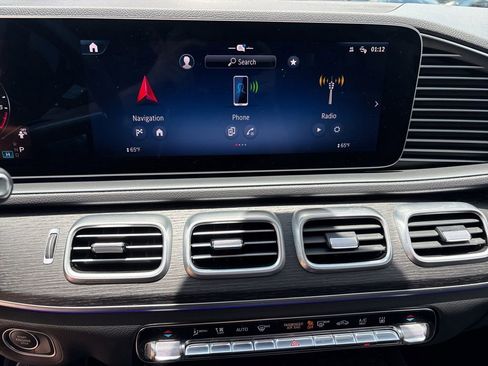 Used 2025 Mercedes-Benz GLE 450e 4MATIC image 17