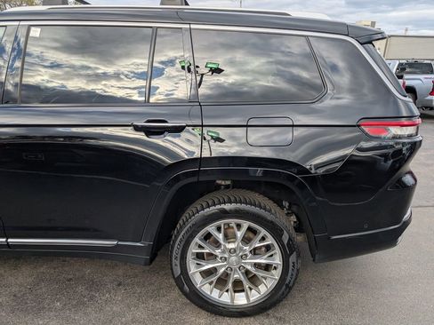 Used 2021 Jeep Grand Cherokee L Summit w/ Advanced Protech Group IV AWD/4WD image 4