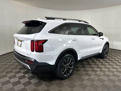 Used 2023 Kia Sorento SX Prestige image 3