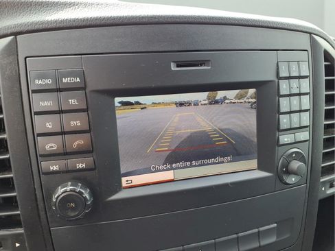 Used 2018 Mercedes-Benz Metris image 10