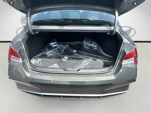 New 2026 Hyundai Elantra SEL Sport Premium FWD image 18