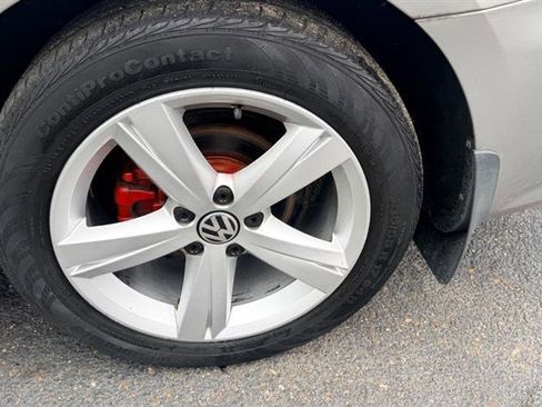 Used 2014 Volkswagen Passat 1.8T Wolfsburg Edition image 23