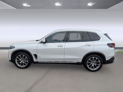 Used 2024 BMW X5 xDrive40i image 2