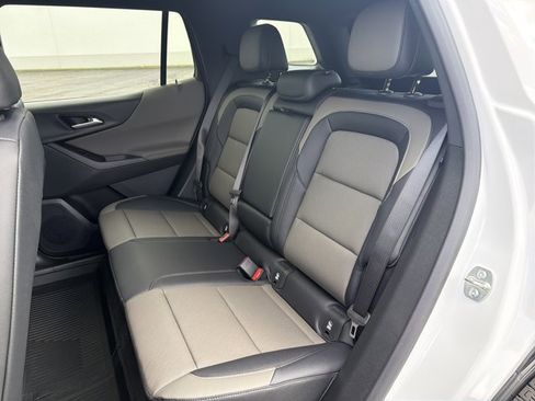 New 2026 Chevrolet Equinox LT w/ Convenience Package II image 22