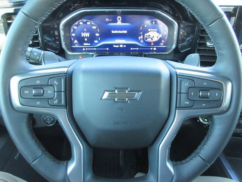 Certified 2025 Chevrolet Silverado 1500 LT Trail Boss w/ Convenience Package II image 28