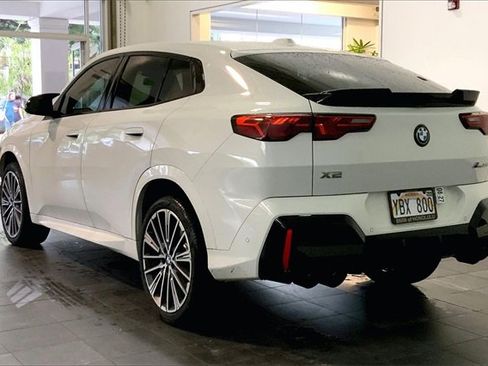 Used 2025 BMW X2 M35i w/ M Sport Professional Package image 5
