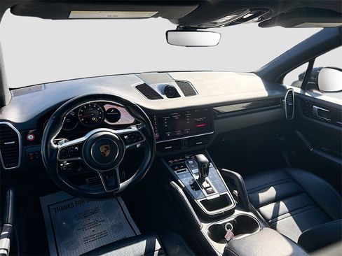 Used 2021 Porsche Cayenne S image 26