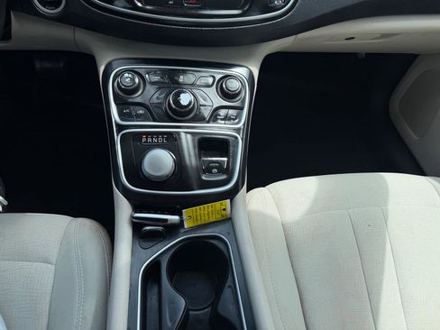 Used 2015 Chrysler 200 Limited w/ Spring Special Group FWD image 26