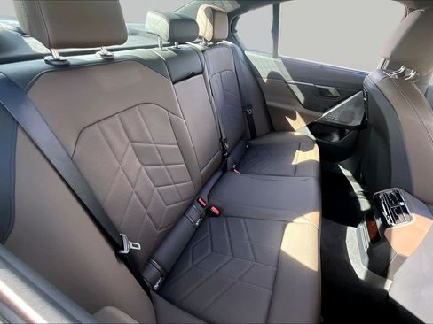 Used 2026 BMW 530i RWD image 19