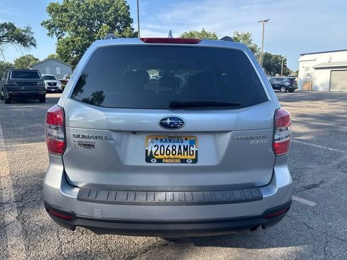 Used 2016 Subaru Forester 2.5i Premium w/ Popular Package #2 AWD/4WD image 4
