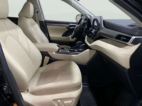 Used 2024 Toyota Highlander Limited AWD/4WD image 78