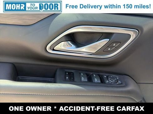 Used 2023 Chevrolet Suburban Z71 w/ Luxury Package image 11