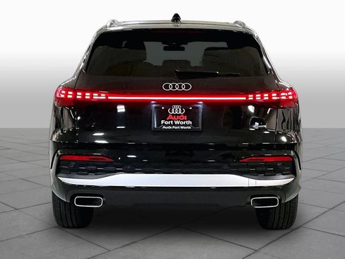 Used 2025 Audi Q5 Premium w/ Convenience Package AWD/4WD image 5