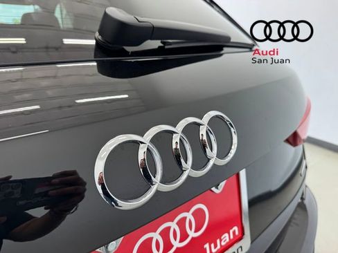 Used 2025 Audi Q3 2.0T Premium w/ Convenience Package AWD/4WD image 14
