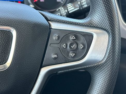 Used 2022 GMC Terrain SLE w/ LPO, Floor Liner Package AWD/4WD image 33