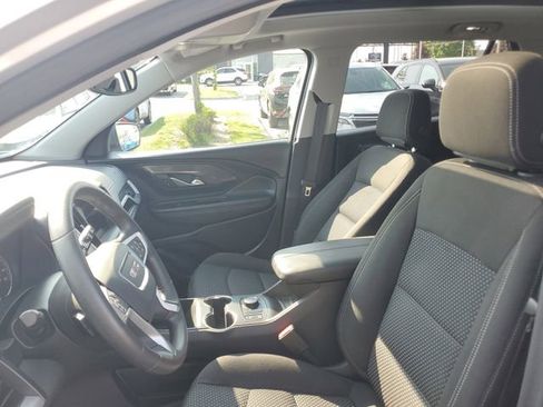 Certified 2022 GMC Terrain SLE w/ Driver Convenience Package FWD image 17