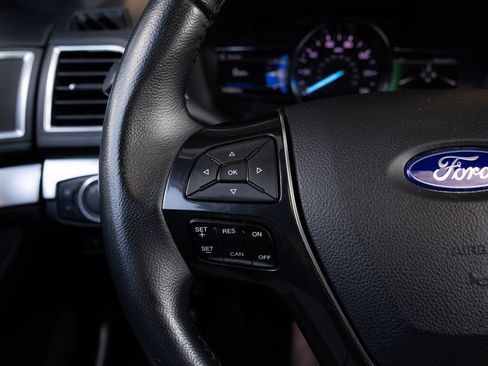 Used 2018 Ford Explorer Limited AWD/4WD image 16