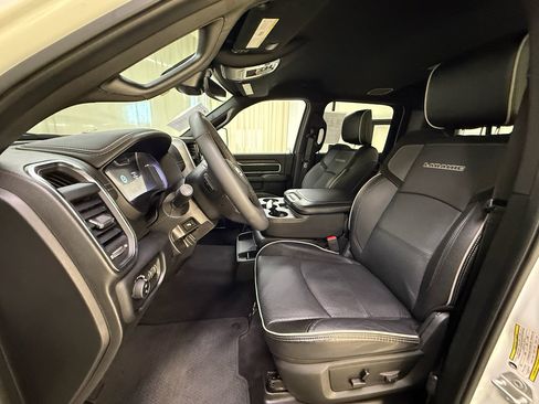 Used 2026 RAM 2500 Laramie image 29