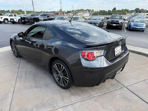 Used 2013 Scion FR-S image 8