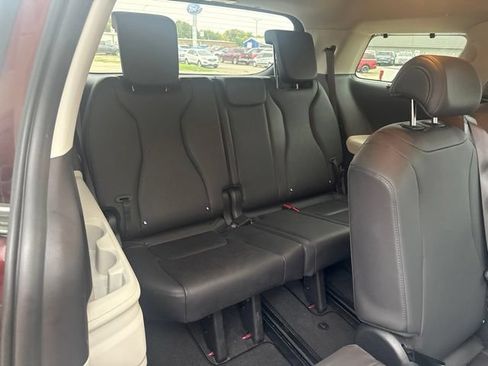 Used 2023 Kia Carnival SX FWD image 6